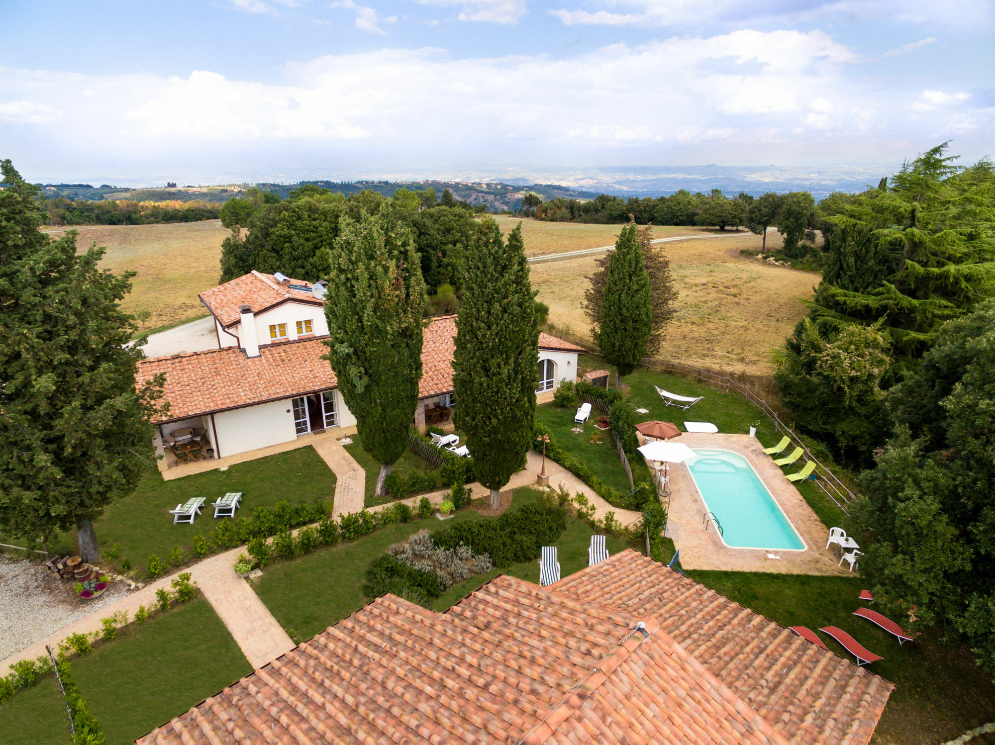 Borgo Le Colline Luxury Agriturismo In Tuscany Gambassi Terme Exterior photo