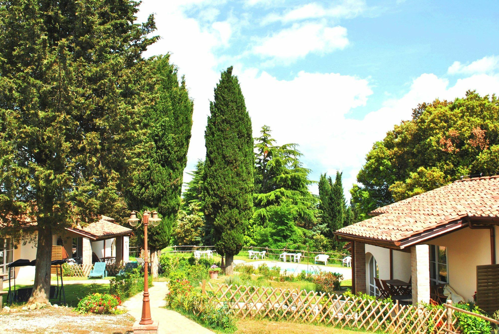 Borgo Le Colline Luxury Agriturismo In Tuscany Gambassi Terme Exterior photo