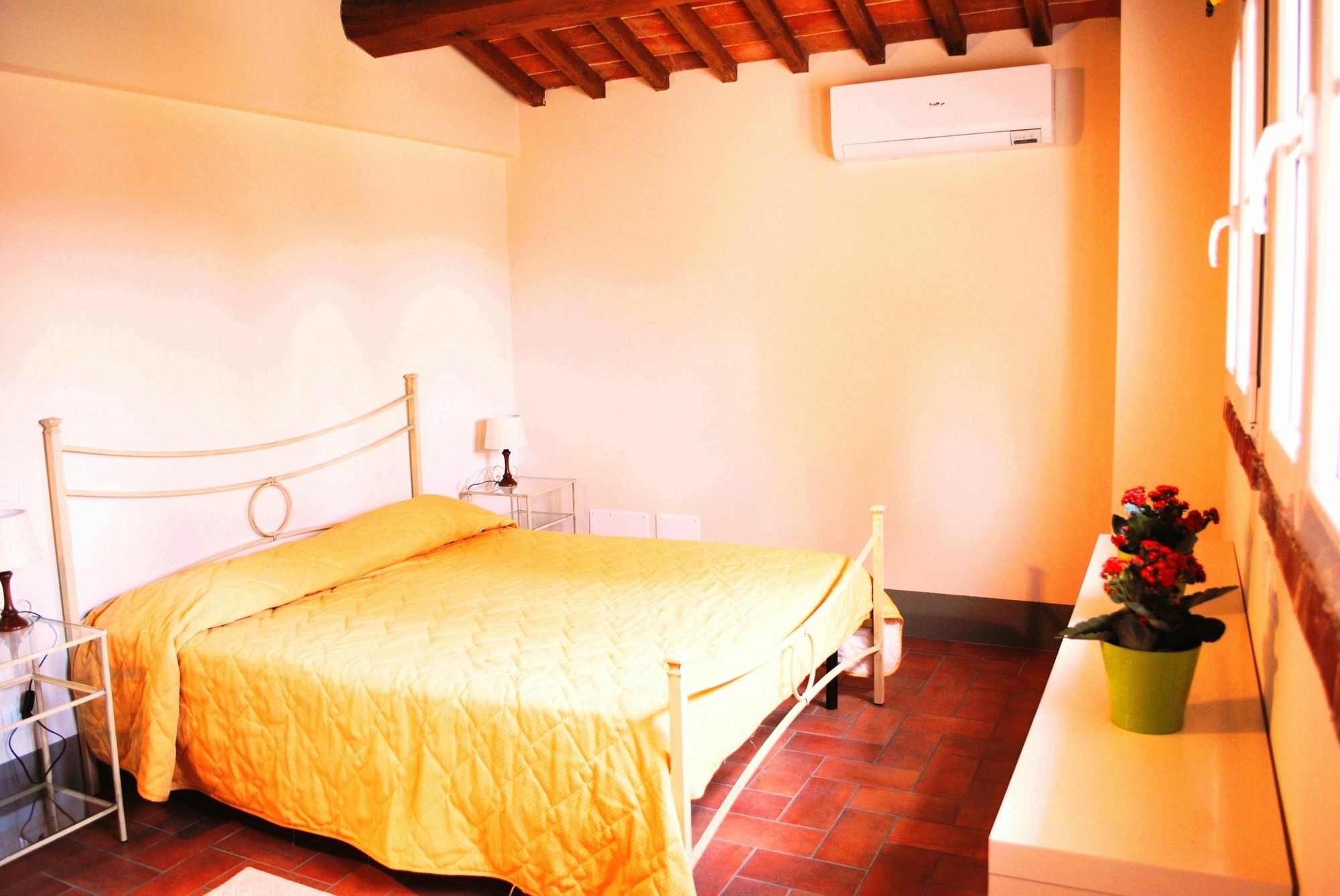 Borgo Le Colline Luxury Agriturismo In Tuscany Gambassi Terme Exterior photo