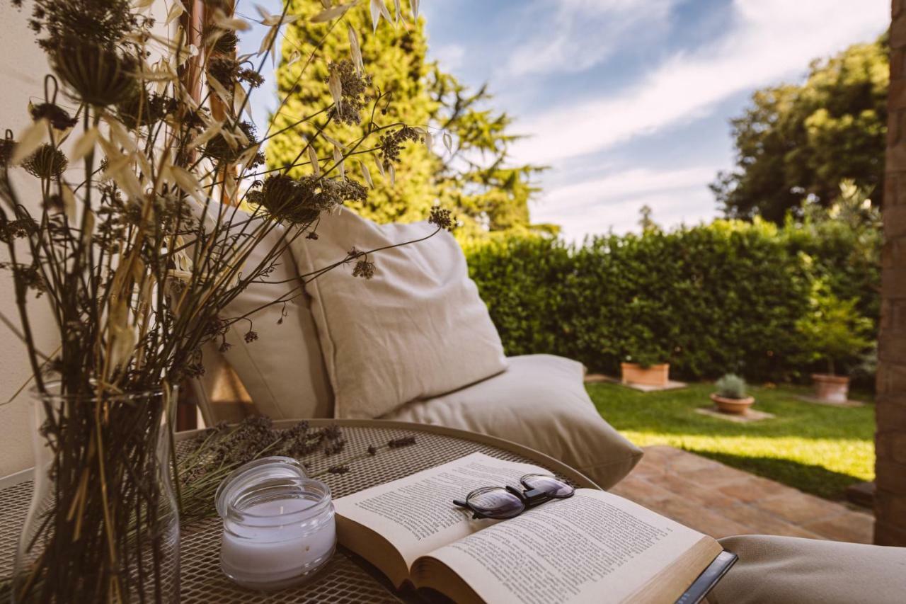 Borgo Le Colline Luxury Agriturismo In Tuscany Gambassi Terme Exterior photo